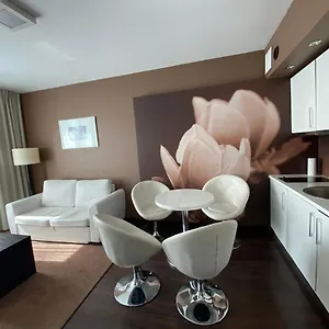 apartament-salon-z-sypialni-w-hotelu-diva.kolobrzeghotels.com/