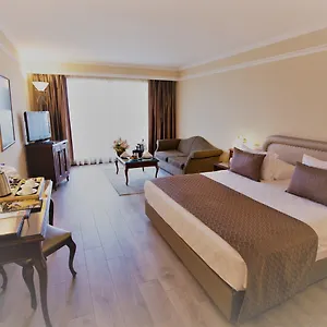 Otel Karaca, İzmir